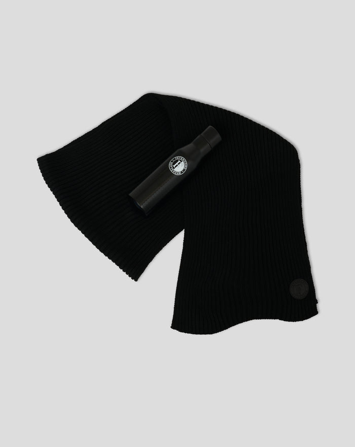 Feyenoord bottle and scarf gift set with a black knit scarf and a branded bottle with the club logo