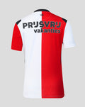 Achterkant van Feyenoord thuisshirt 2026-2027 met rood-witte split en grote sponsortekst op de rug