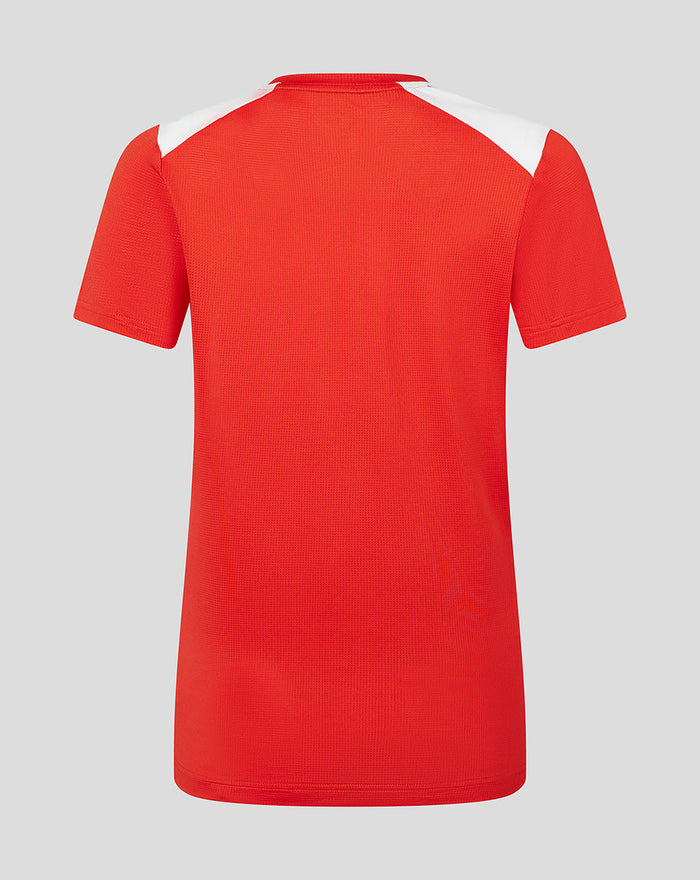 Achterkant van rood dames Feyenoord warm-up T-shirt met korte mouwen en diagonale lijnen